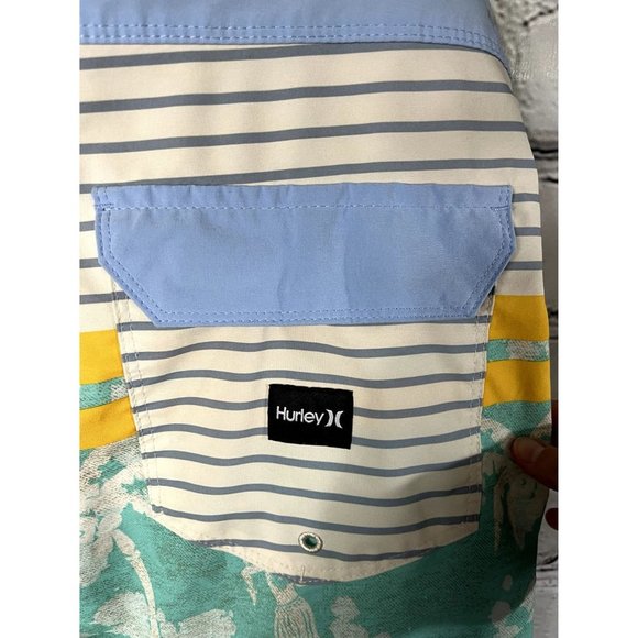 EUC Hurley Shorts - Picture 6 of 7